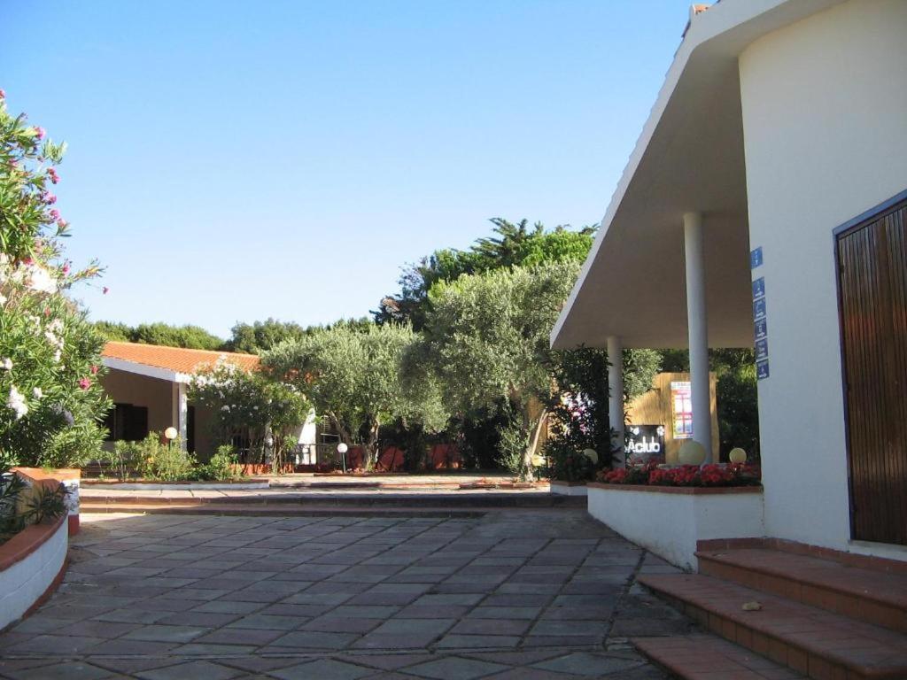 Happy Camp Mobile Homes In Camping Village Baia Paradiso Badesi Exterior photo